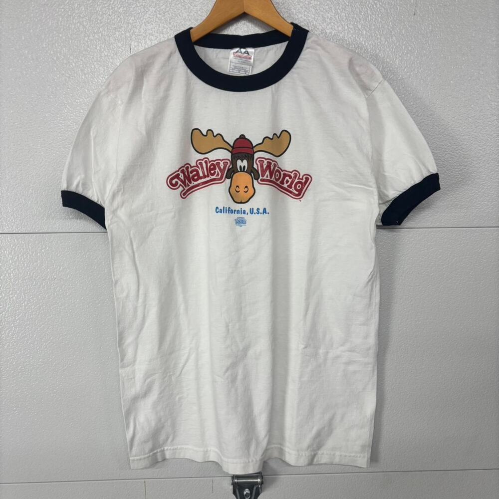 Vintage 2001 National Lampoons Wally World Ringer Tee Size L
